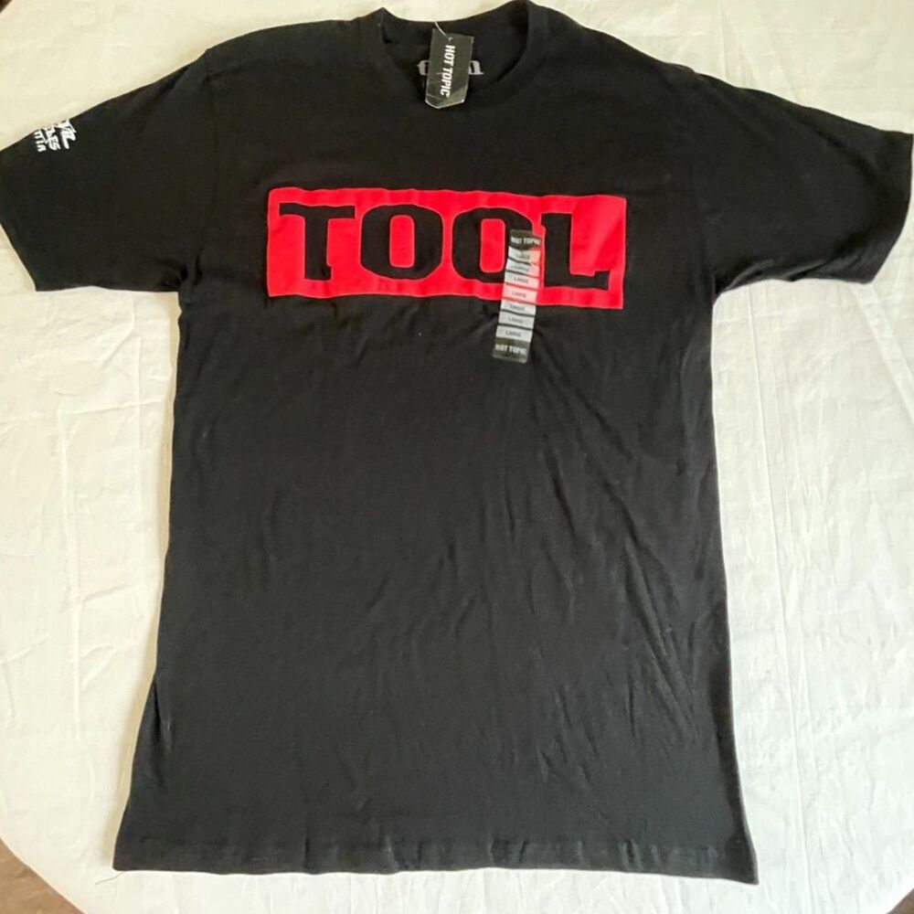 New Tool Band T-Shirt Vintage Rock Album Black & Red Graphic Tee Men's Size L